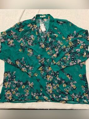 NWT Maurices Teal Floral Blouse Size 3